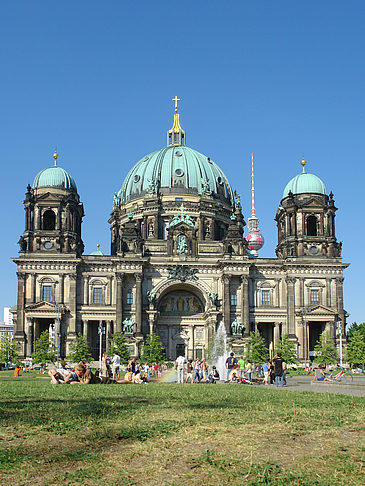 Foto Berliner Dom mit Fernsehturm - Berlin