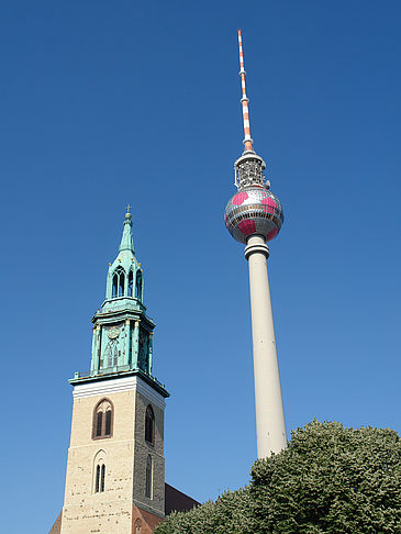 Fernsehturm und Marienkirche Foto 