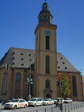 Fotos Katharinenkirche mit Straße | Frankfurt am Main