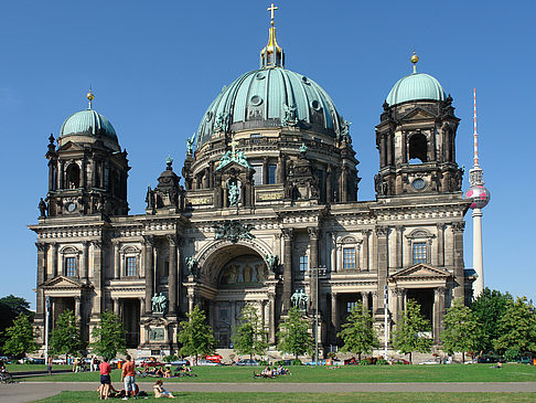 Foto Berliner Dom mit Lustgarten