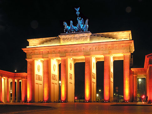 Brandenburger Tor bei Nacht Fotos