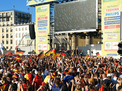 Bühne auf dem Fanfest