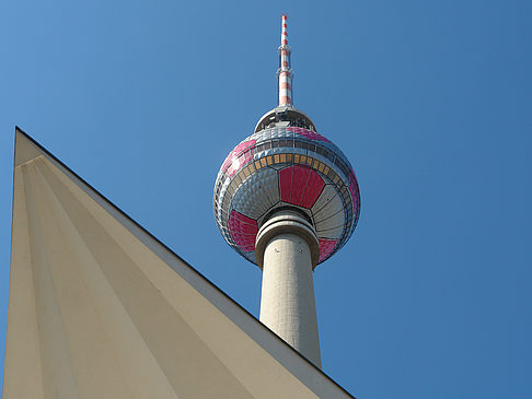 Fotos Fernsehturm mit Ecke