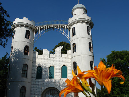 Foto Schloss auf der Pfaueninsel - Berlin