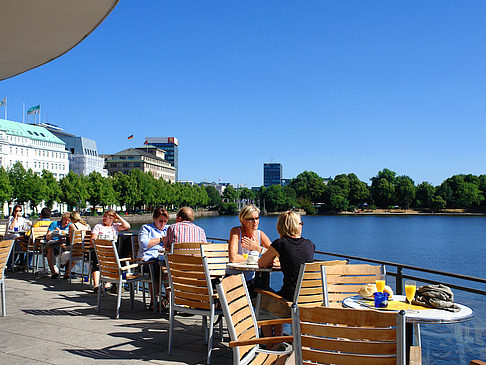 Brunchterrasse auf dem Alster Pavillon Fotos