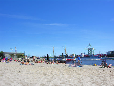 Strand und Hafen von Övelgönne