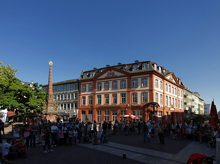 Haus zum Grimmvogel Fotos