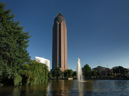 Fotos Messeturm mit Ludwig-Erhard-Anlage | Frankfurt am Main