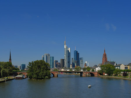 Foto Skyline von Frankfurt mit Alter Brücke - Frankfurt am Main