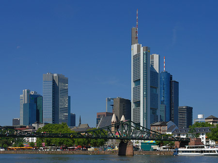 Fotos Skyline von Frankfurt mit eisernem Steg | Frankfurt am Main