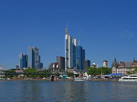 Fotos Skyline von Frankfurt mit Saalhof | Frankfurt am Main