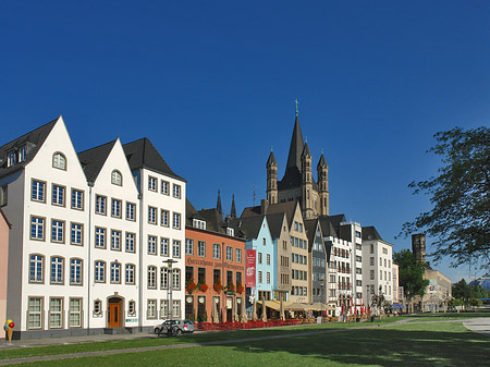 Groß St Martin hinter Fischmarkt Foto 