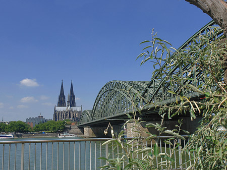 Hohenzollernbrücke am Kölner Dom