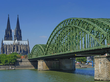 Hohenzollernbrücke am Kölner Dom