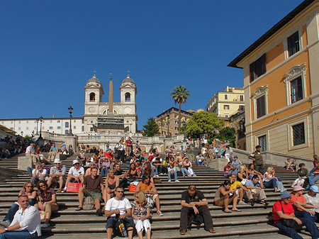 Foto Treppe mit Kirche