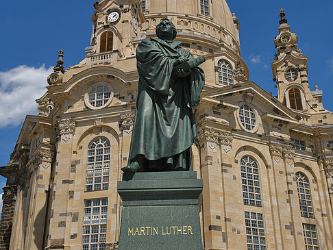 Frauenkirche und Lutherdenkmal Foto 